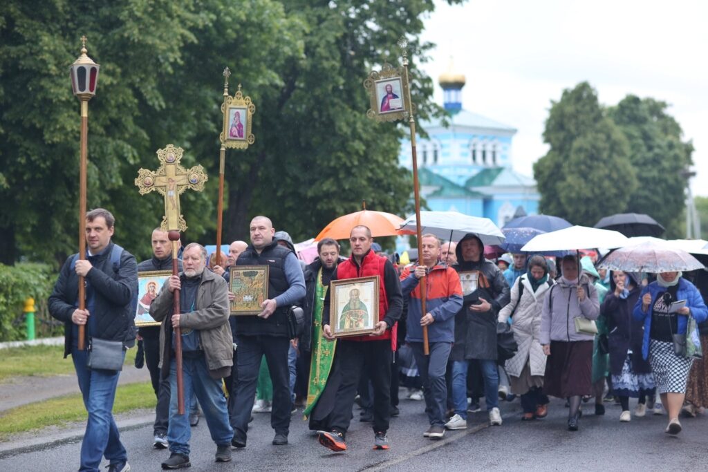 Крестный ход в деревню Огородня
